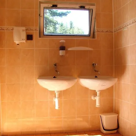 Chatova Osada U Sedlaka, Komornik